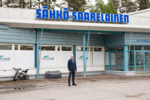 Sähkö-Saarelaisen Antti Saarelainen uskoo 90-vuotisen menestyksen taustalla olevan vakaus ja pitkäjänteisyys